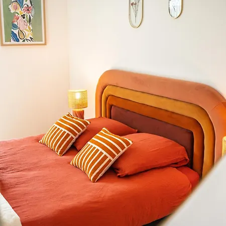 Le Moliere Rooftop Apartment *