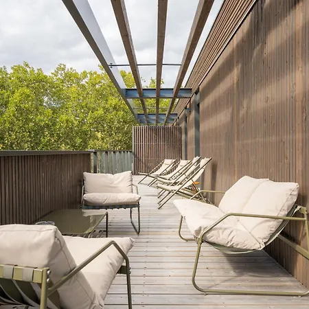 Le Moliere Rooftop Apartment